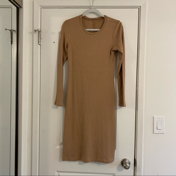 |Reformation| Wednesday Dress, M - Picture 3 of 7